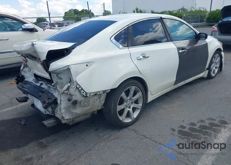 2017 Nissan Altima 2.5 from USA, damaged, VIN 1N4AL3AP2HC122481
